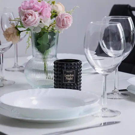 Przestronny Z Balkonem By Renters Appartamento