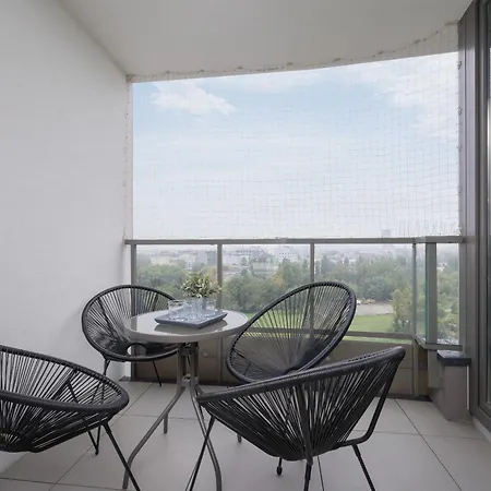 Przestronny Z Balkonem By Renters קרקוב
