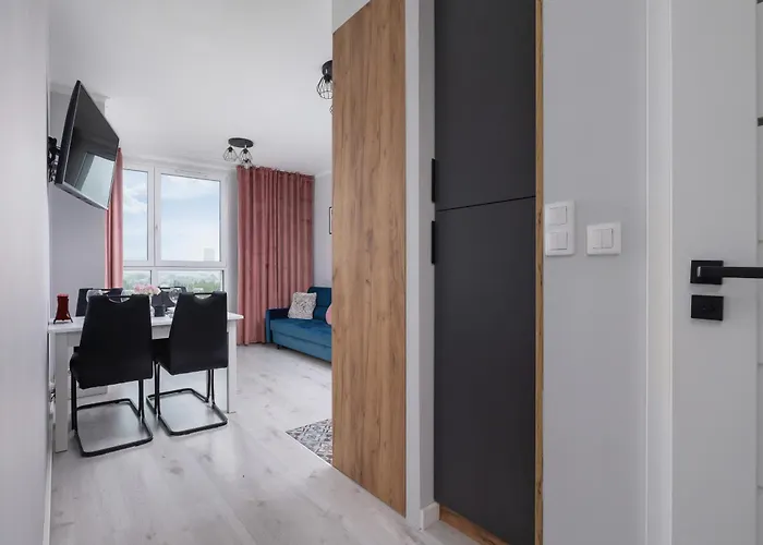 Przestronny Z Balkonem By Renters * Cracovia