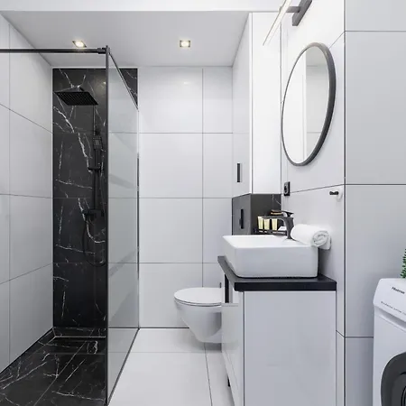 아파트 Przestronny Z Balkonem By Renters *